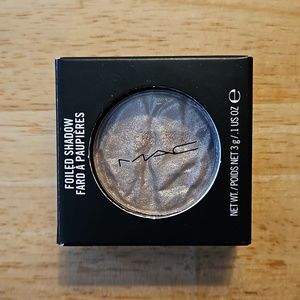Mac Foiled Eyeshadow Single In The Shade Sweet Illusion!
